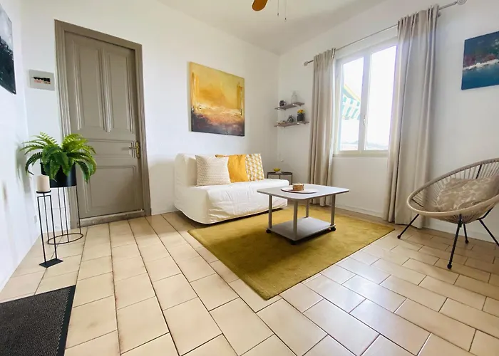 Casa Sandra - Sea View, With Garage Appartement