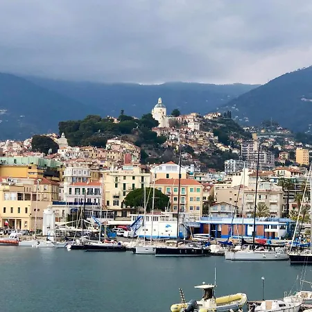 Casa Sandra - Sea View, With Garage Apartman *