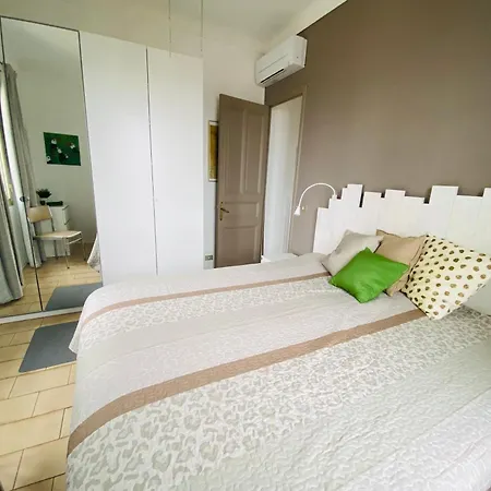 Casa Sandra - Sea View, With Garage Apartman